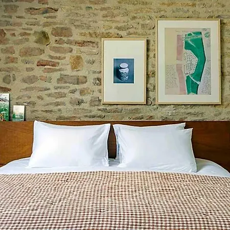 Alfred La Madeleine Hotel