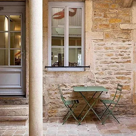 Alfred La Madeleine Beaune (Cote d'Or)